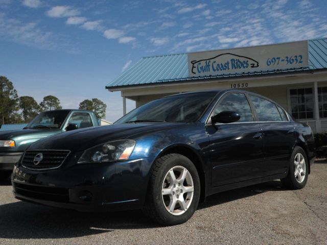 2005 Nissan Altima Pickupslt Quad Cab SWB 4WD 4x4 Truck