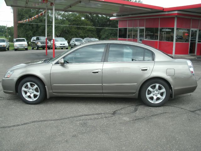 2006 Nissan Altima Pickupslt Quad Cab SWB 4WD 4x4 Truck