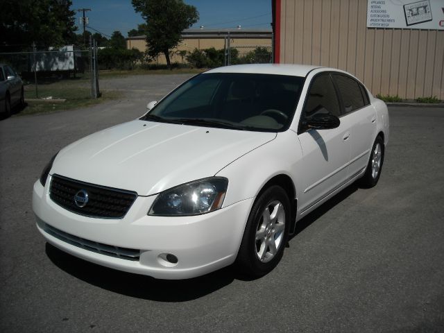 2006 Nissan Altima Pickupslt Quad Cab SWB 4WD 4x4 Truck