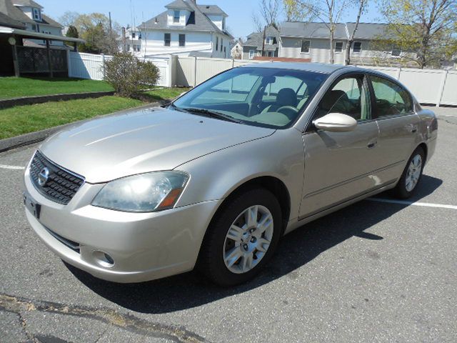 2006 Nissan Altima Pickupslt Quad Cab SWB 4WD 4x4 Truck