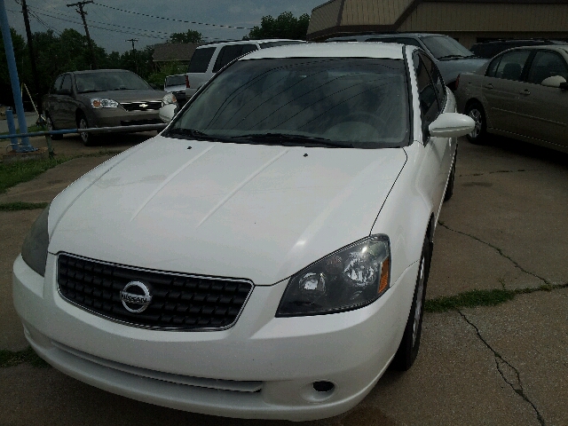 2006 Nissan Altima Pickupslt Quad Cab SWB 4WD 4x4 Truck