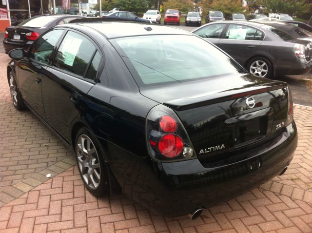 2006 Nissan Altima Crew Cab Standard Box 4-wheel Drive SLE