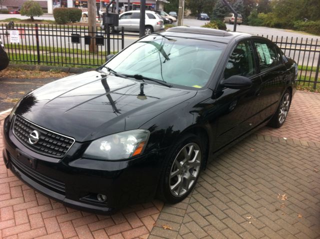 2006 Nissan Altima Crew Cab Standard Box 4-wheel Drive SLE