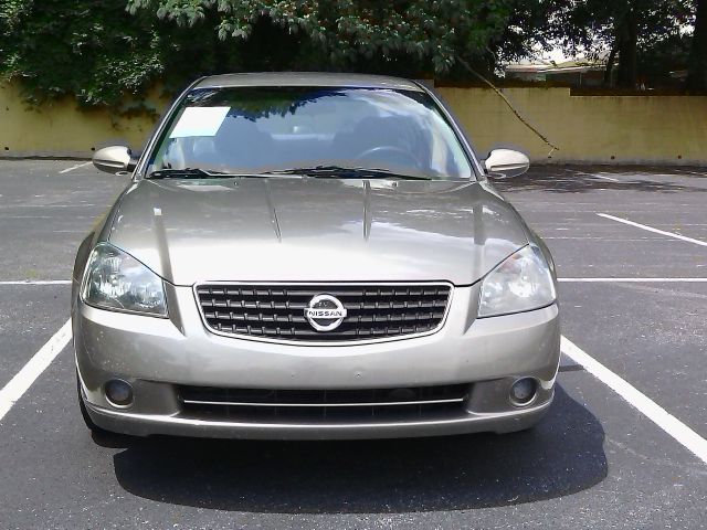 2006 Nissan Altima Pickupslt Quad Cab SWB 4WD 4x4 Truck