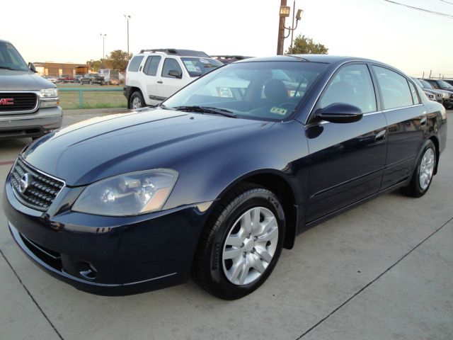 2006 Nissan Altima Pickupslt Quad Cab SWB 4WD 4x4 Truck