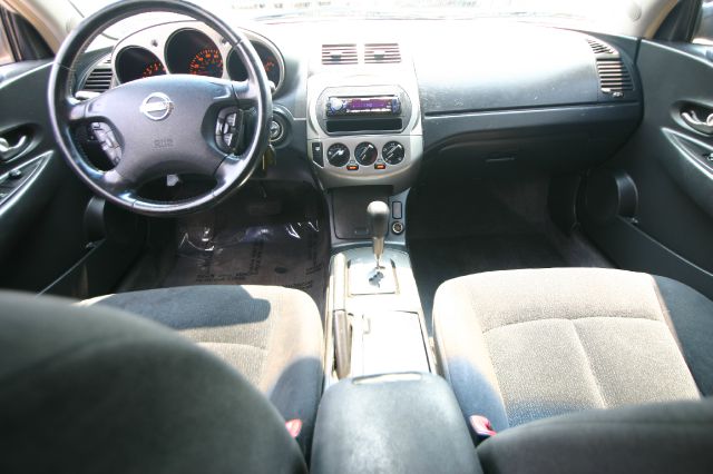 2006 Nissan Altima Pickupslt Quad Cab SWB 4WD 4x4 Truck