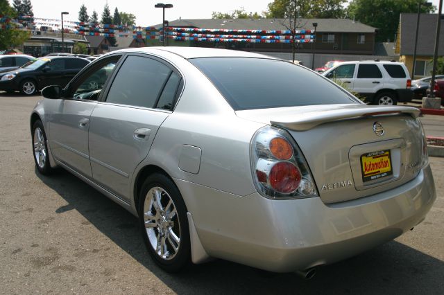 2006 Nissan Altima Pickupslt Quad Cab SWB 4WD 4x4 Truck