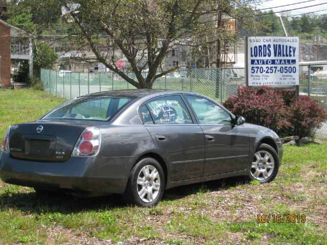 2006 Nissan Altima Pickupslt Quad Cab SWB 4WD 4x4 Truck