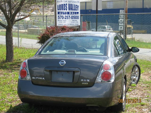 2006 Nissan Altima Pickupslt Quad Cab SWB 4WD 4x4 Truck