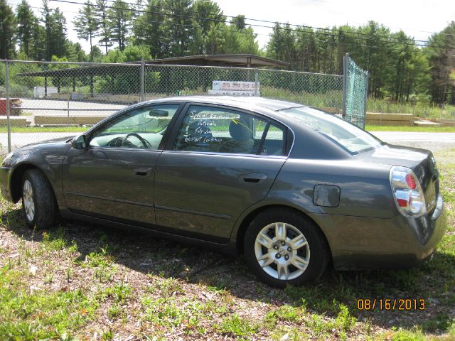 2006 Nissan Altima Pickupslt Quad Cab SWB 4WD 4x4 Truck