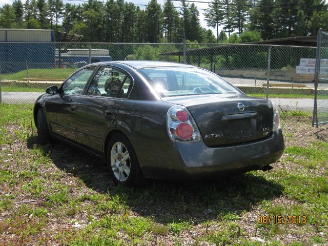 2006 Nissan Altima Pickupslt Quad Cab SWB 4WD 4x4 Truck