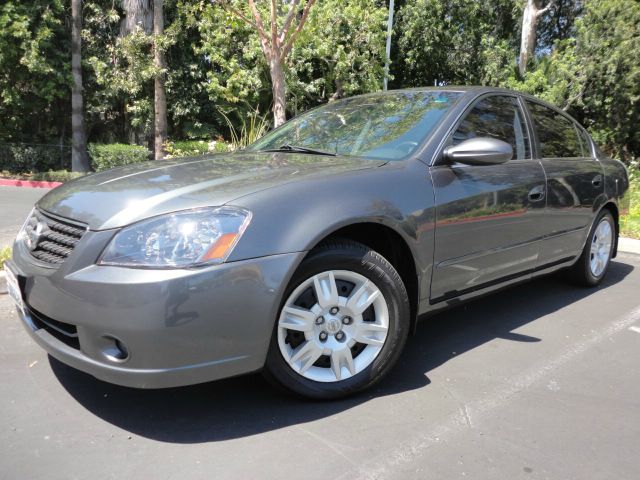 2006 Nissan Altima Pickupslt Quad Cab SWB 4WD 4x4 Truck