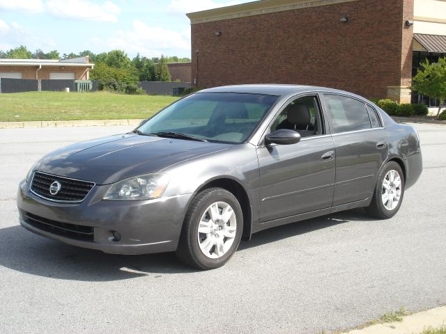 2006 Nissan Altima Pickupslt Quad Cab SWB 4WD 4x4 Truck