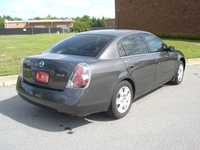 2006 Nissan Altima Pickupslt Quad Cab SWB 4WD 4x4 Truck