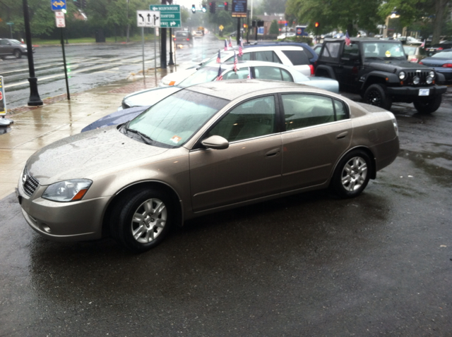 2006 Nissan Altima Pickupslt Quad Cab SWB 4WD 4x4 Truck