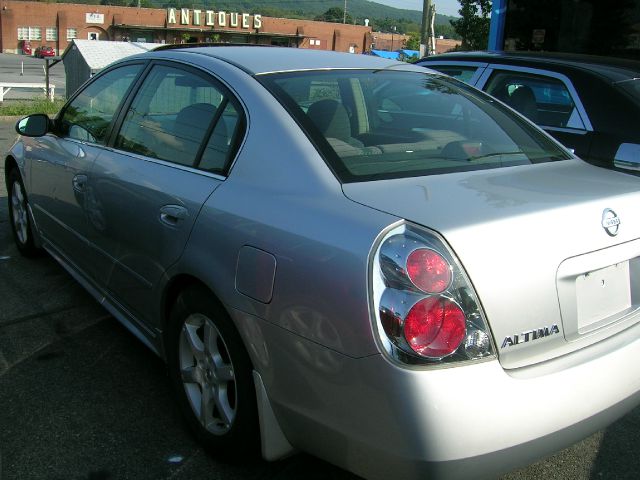 2006 Nissan Altima Convertible 6 SPD NAVI