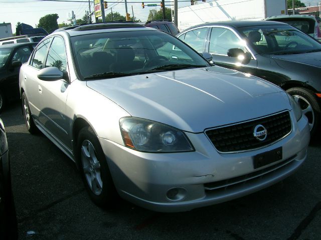 2006 Nissan Altima Convertible 6 SPD NAVI