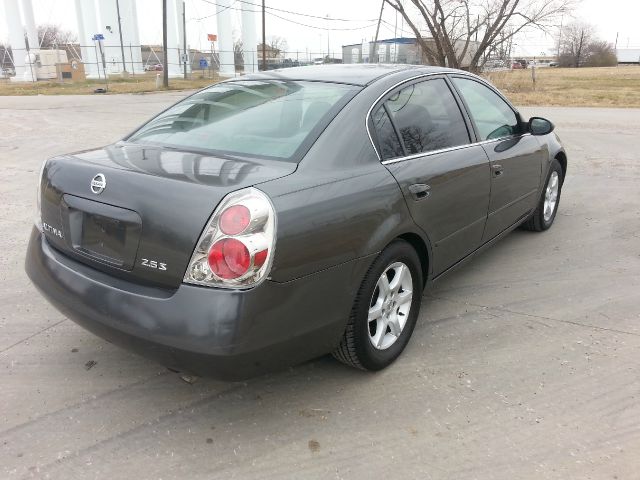 2006 Nissan Altima Pickupslt Quad Cab SWB 4WD 4x4 Truck