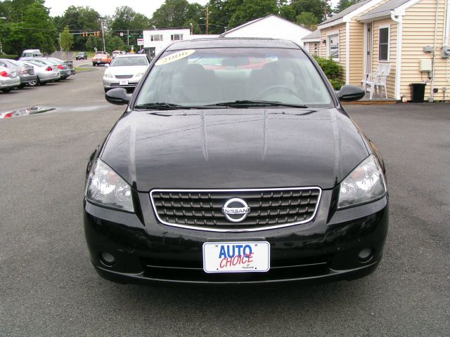 2006 Nissan Altima Pickupslt Quad Cab SWB 4WD 4x4 Truck