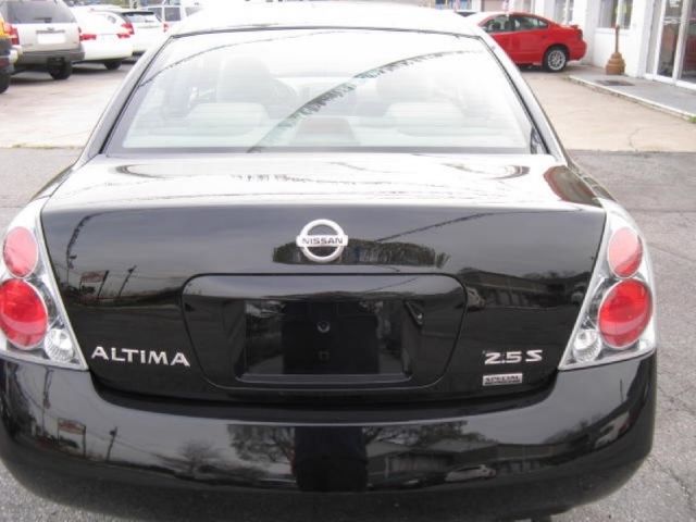 2006 Nissan Altima Front-wheel Drive LT W/2lt