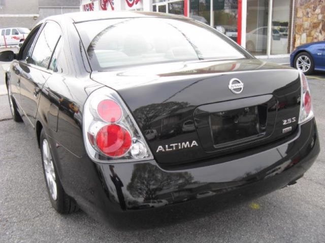 2006 Nissan Altima Front-wheel Drive LT W/2lt