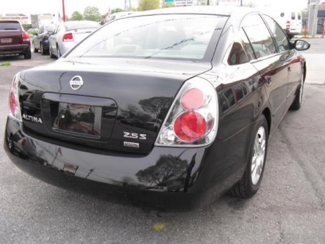 2006 Nissan Altima Front-wheel Drive LT W/2lt