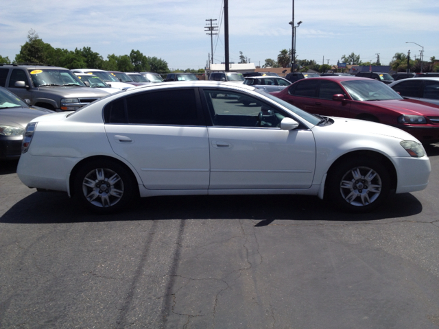 2006 Nissan Altima Pickupslt Quad Cab SWB 4WD 4x4 Truck