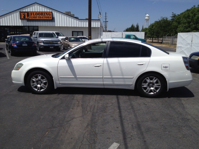 2006 Nissan Altima Pickupslt Quad Cab SWB 4WD 4x4 Truck