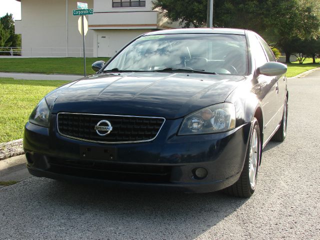 2006 Nissan Altima Front-wheel Drive LT W/2lt