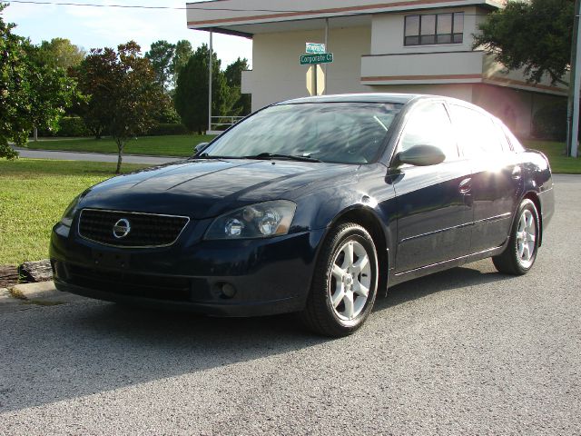 2006 Nissan Altima Front-wheel Drive LT W/2lt