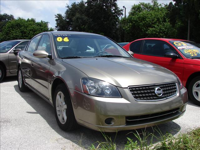 2006 Nissan Altima Pickupslt Quad Cab SWB 4WD 4x4 Truck