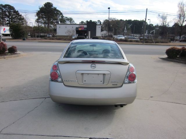 2006 Nissan Altima Pickupslt Quad Cab SWB 4WD 4x4 Truck