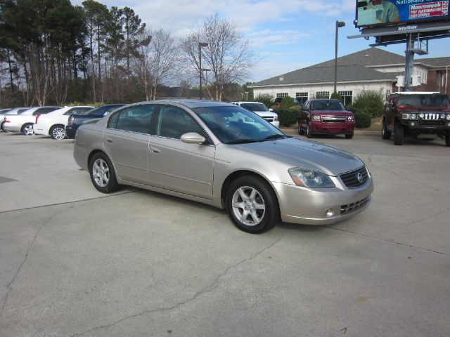 2006 Nissan Altima Pickupslt Quad Cab SWB 4WD 4x4 Truck