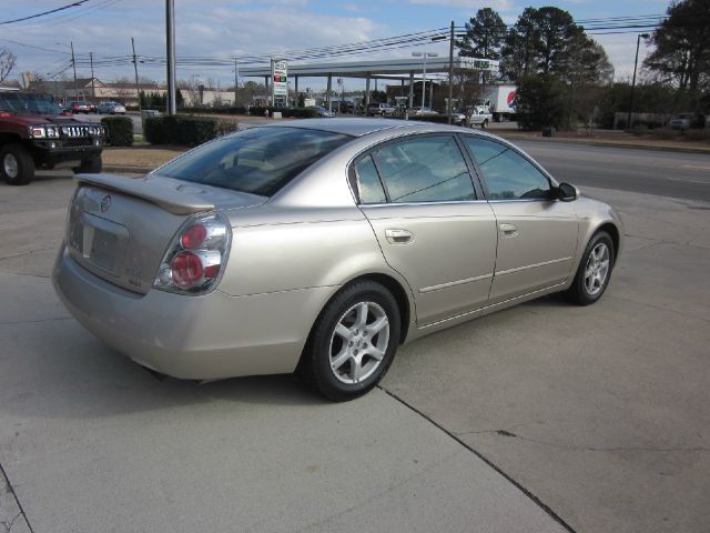 2006 Nissan Altima Pickupslt Quad Cab SWB 4WD 4x4 Truck