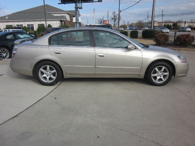 2006 Nissan Altima Pickupslt Quad Cab SWB 4WD 4x4 Truck