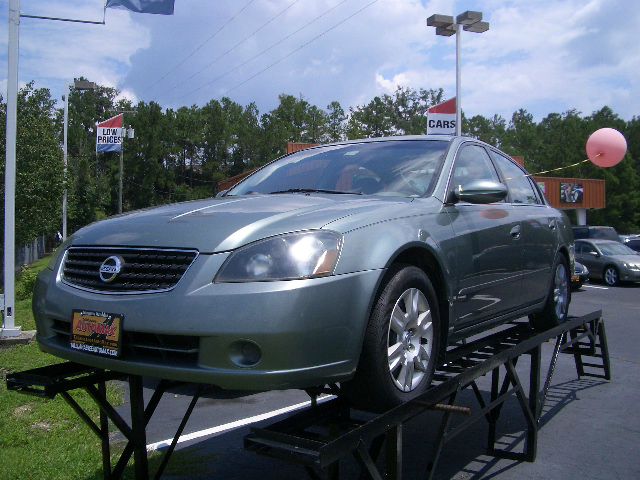 2006 Nissan Altima Pickupslt Quad Cab SWB 4WD 4x4 Truck