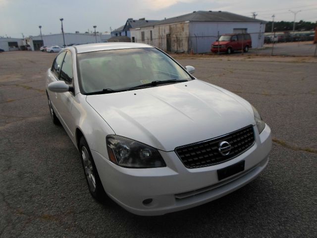 2006 Nissan Altima Pickupslt Quad Cab SWB 4WD 4x4 Truck