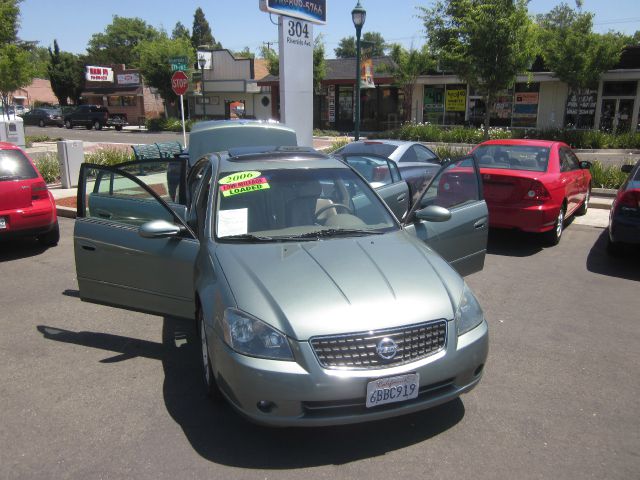 2006 Nissan Altima SLT Quad Cab 2WD