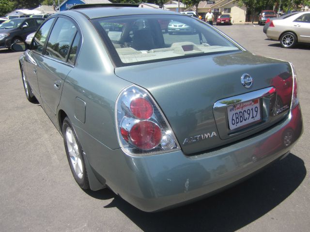 2006 Nissan Altima SLT Quad Cab 2WD