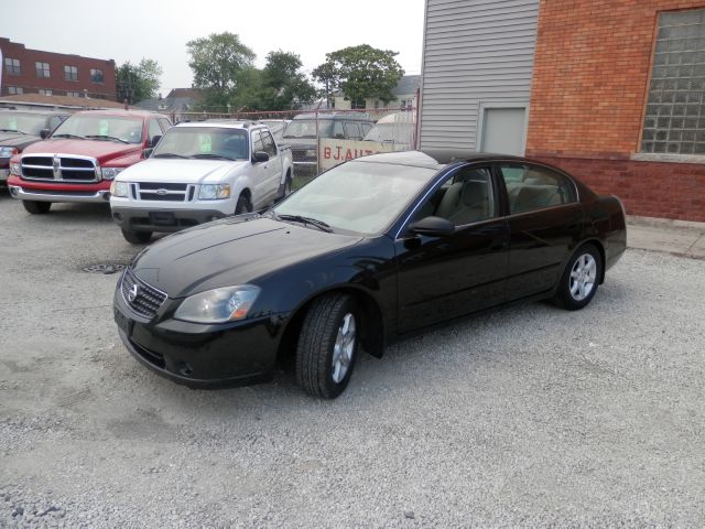 2006 Nissan Altima Pickupslt Quad Cab SWB 4WD 4x4 Truck