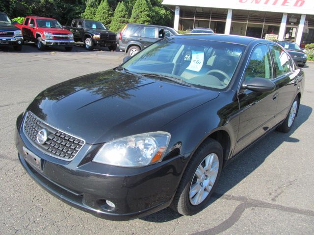 2006 Nissan Altima Pickupslt Quad Cab SWB 4WD 4x4 Truck