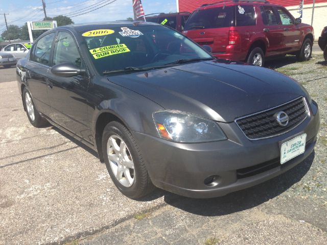 2006 Nissan Altima Pickupslt Quad Cab SWB 4WD 4x4 Truck