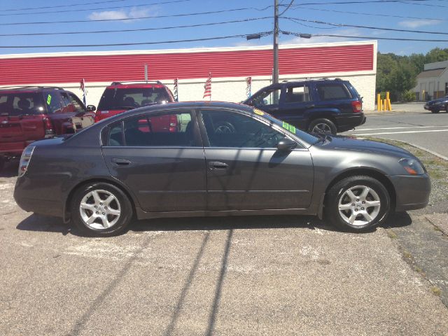 2006 Nissan Altima Pickupslt Quad Cab SWB 4WD 4x4 Truck