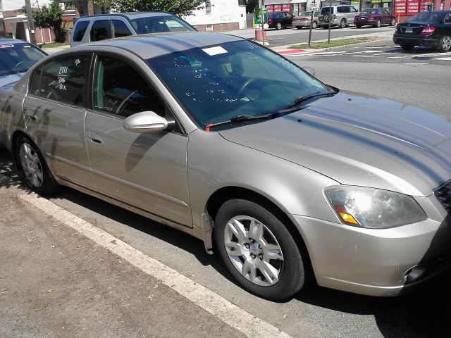 2006 Nissan Altima Pickupslt Quad Cab SWB 4WD 4x4 Truck