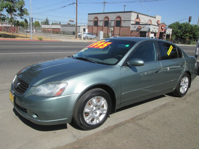 2006 Nissan Altima Pickupslt Quad Cab SWB 4WD 4x4 Truck