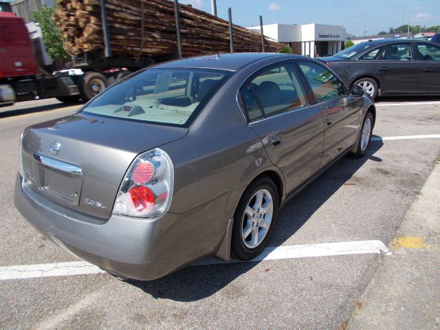 2006 Nissan Altima Pickupslt Quad Cab SWB 4WD 4x4 Truck