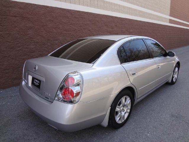 2006 Nissan Altima Pickupslt Quad Cab SWB 4WD 4x4 Truck