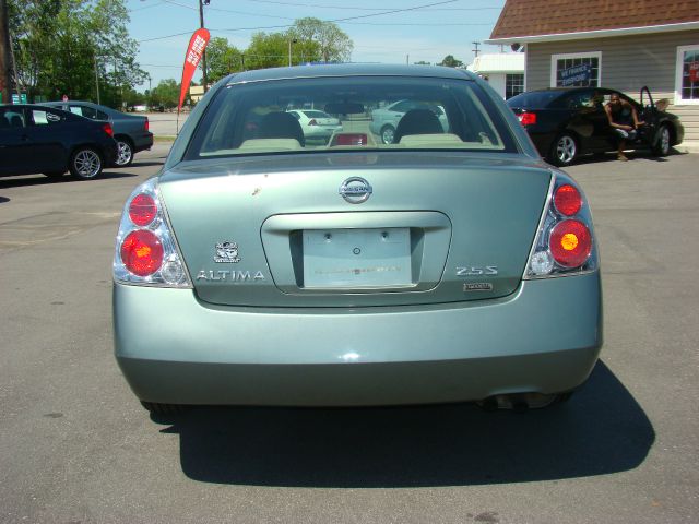 2006 Nissan Altima Pickupslt Quad Cab SWB 4WD 4x4 Truck