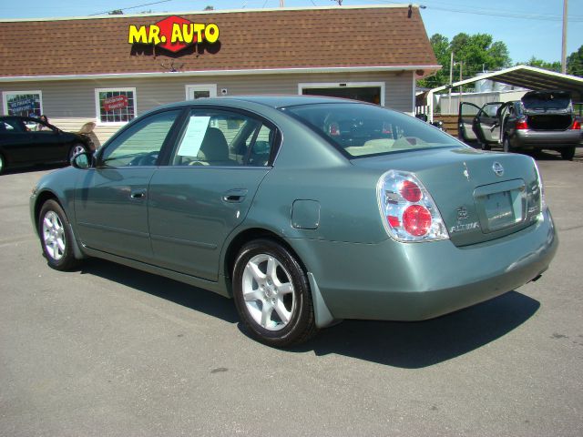 2006 Nissan Altima Pickupslt Quad Cab SWB 4WD 4x4 Truck