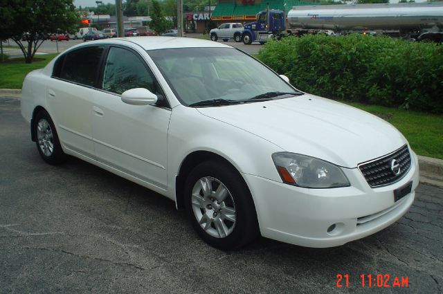 2006 Nissan Altima Pickupslt Quad Cab SWB 4WD 4x4 Truck